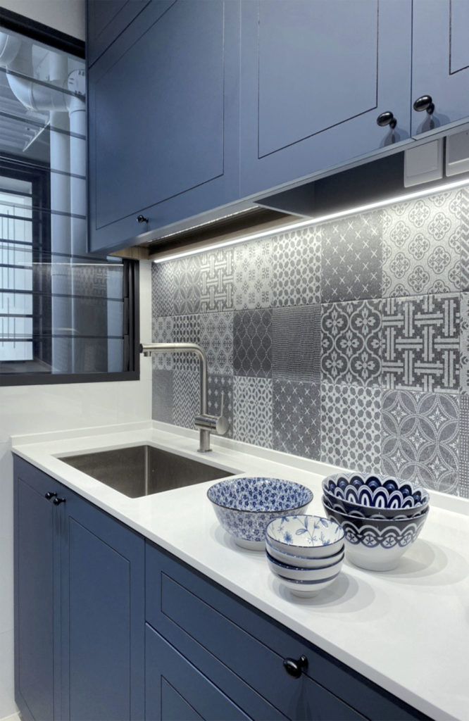 Modern Contemporary HDB Blue Kitchen Tiling Ideas