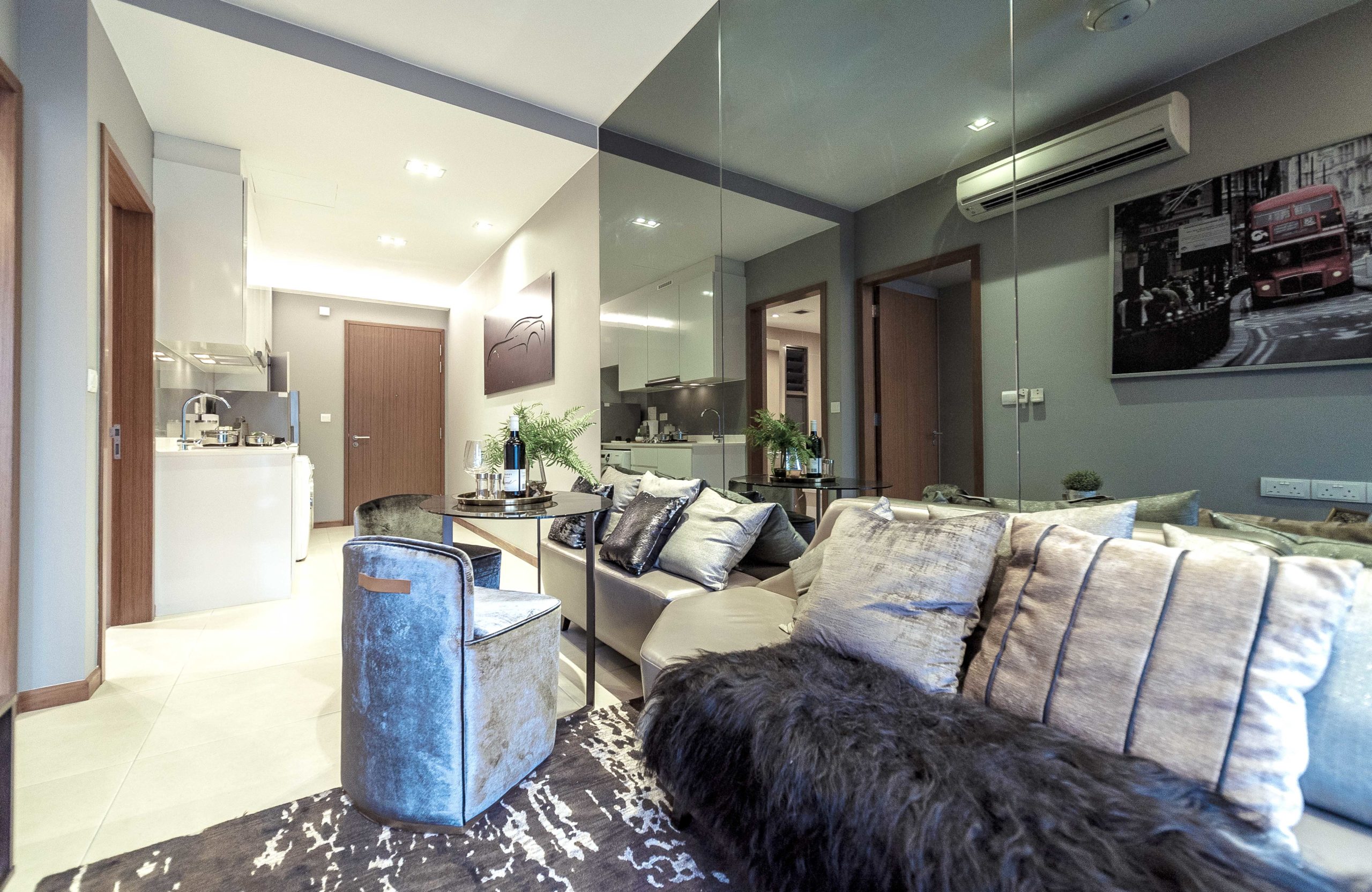 Mirrored Living Room Makes Small Space Interior Design Efficient