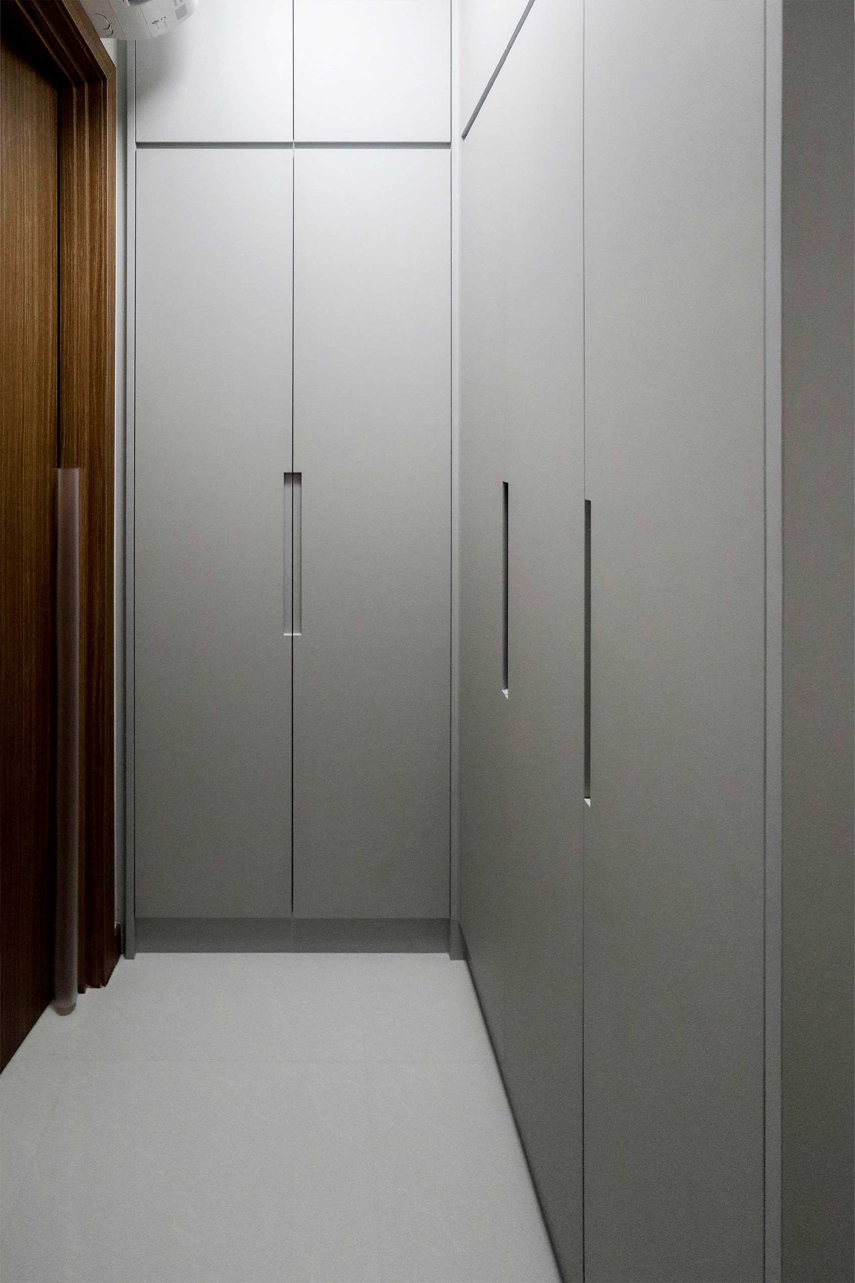 L-shaped full height wardrobe for master bedroom 3 room master bedroom design Alkaff Crescent
